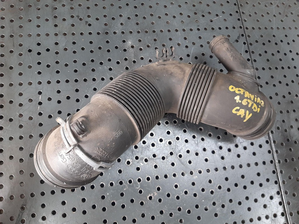 Tubulatura admisie vw golf 5 6 skoda octavia 2 seat leon 1.6 tdi cay 3c0129654m