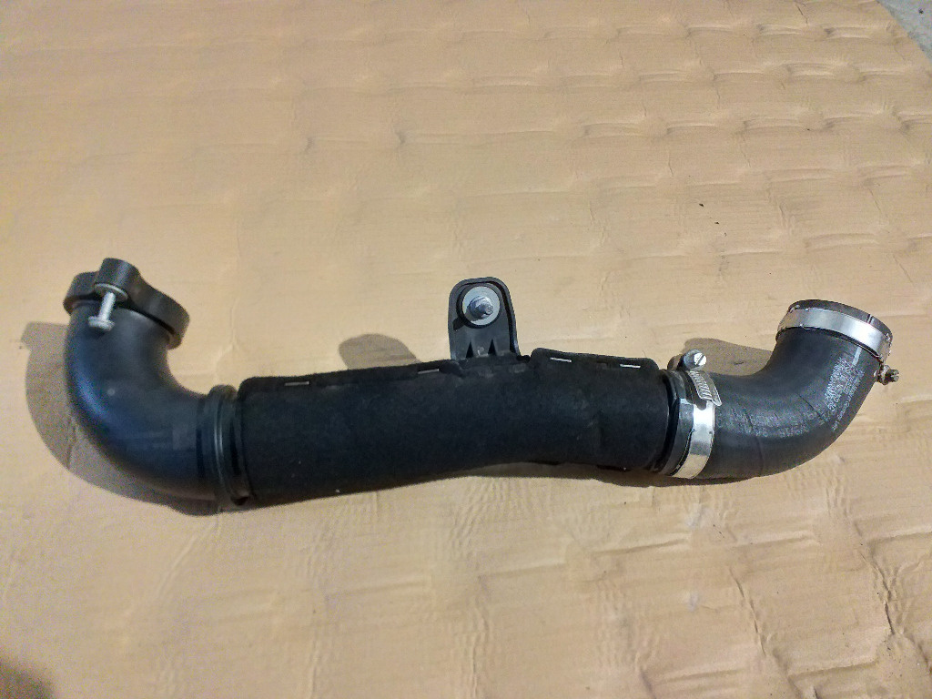 Tubulatura intercooler Audi A6 C7 CNH , cod: 04L145762AG
