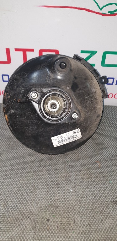 Tulumba servofrana VW TOUAREG 7P din 2011 cod 7P0612101 B