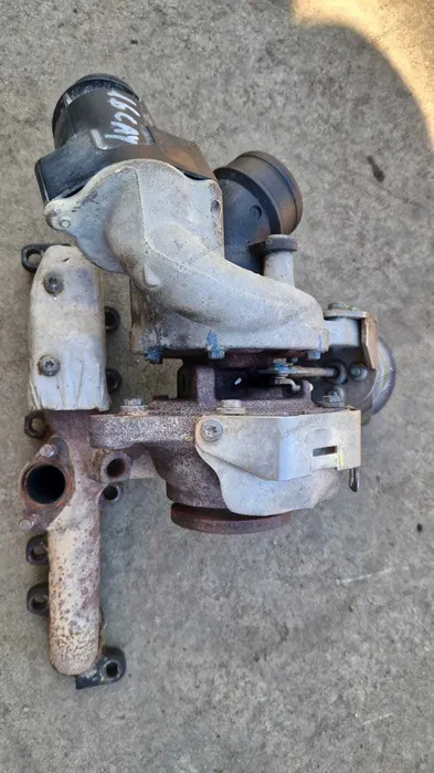 Turbină VW Golf 6 1.6 tdi cod motor CAY cod 03L 2