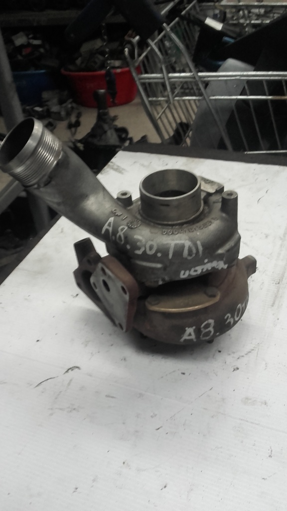 Turbina audi a 8 3.0 tdi an 2007 fara actuator