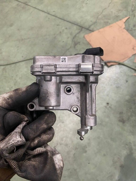 Turbina BMW X6 (E71, E72) xDrive40d 3.0 306cp 59001107126