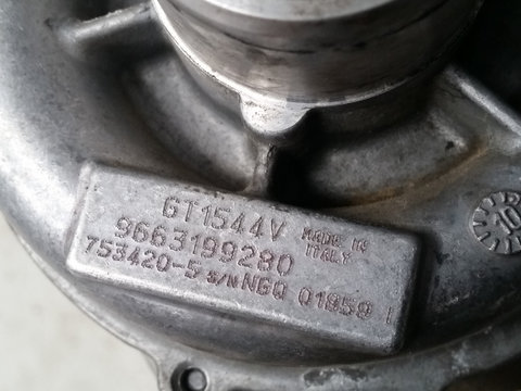 Turbina Ford Peugeot Citroen 1.6 Diesel 110 cp. gt1544v