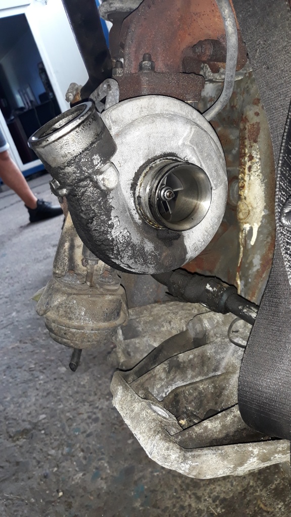 Turbina Iveco Daily 2.3 euro 4 100 kw cod turbosuflanta 504203413