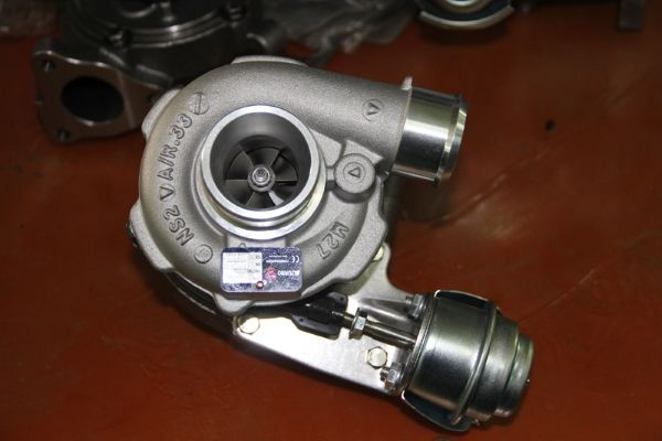 Turbina noua Hyundai i30 diesel 1.6 CRDI 116cp an 2007-2011