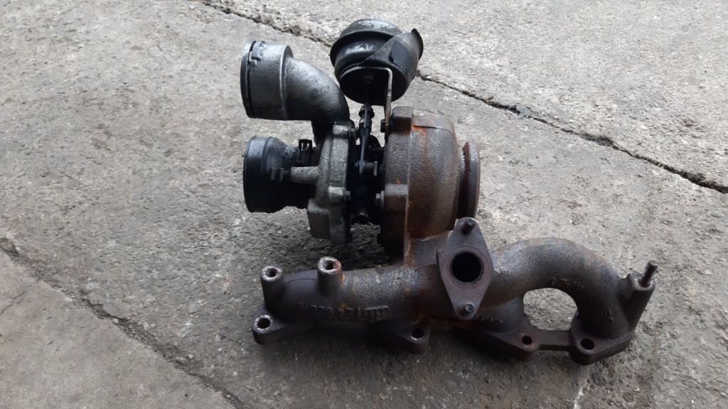 Turbina/turbosuflanta Skoda Octavia 2 2.0 tdi-BKD.