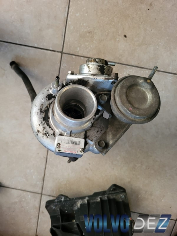 Turbina VOLVO S60 TD04L-12 8658096