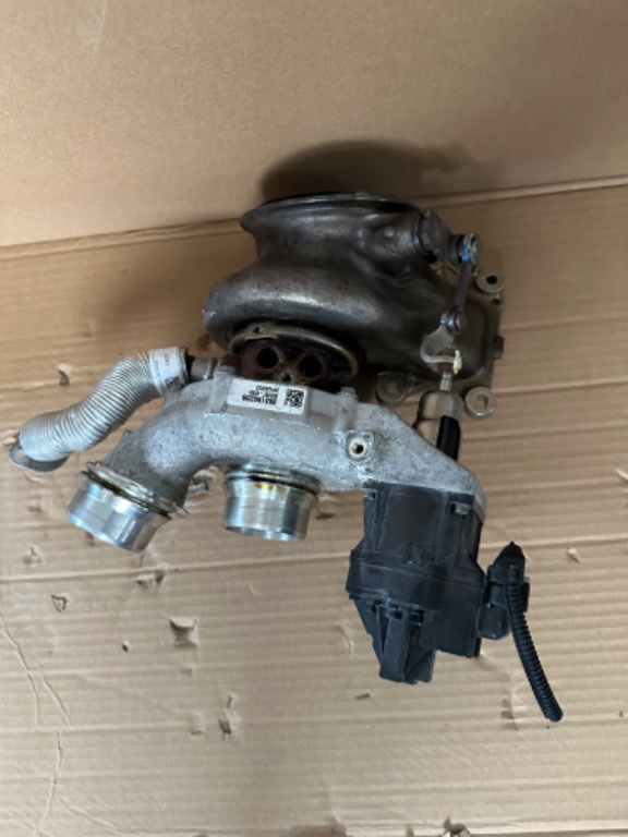 Turbo compresor BMW seria 5 G30 G31 G32 G11 G12