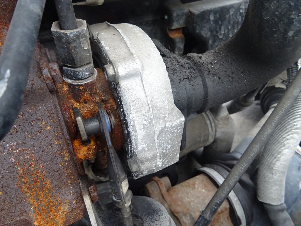 Turbo Volkswagen Sharan 1.9 TDI AUY din 2004