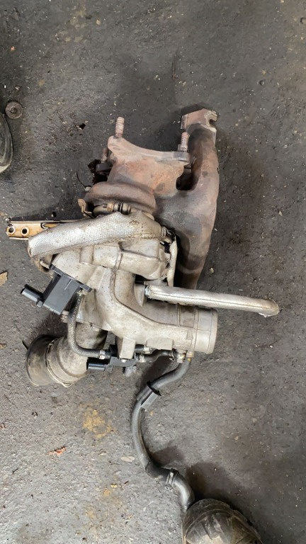 Turbosuflanta, Turbina Passat CC 1.8 TSI 2011 , cod 06J145701J, 06J 145 701J