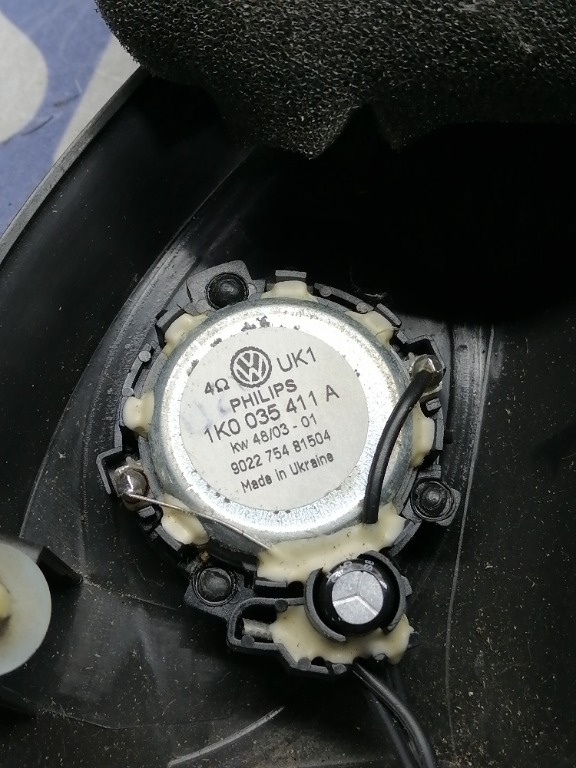 Tweeter boxa stanga fata Vw Golf 5 1K003