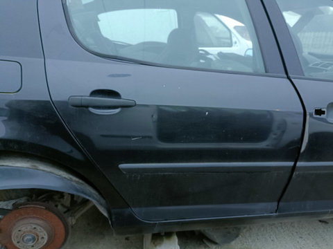 Ușa dreapta spate Peugeot 407 hatchback negru an 2005