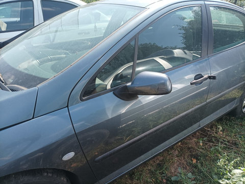 Ușa stânga fata Peugeot 407 1.6 diesel anul de fabricație 2006