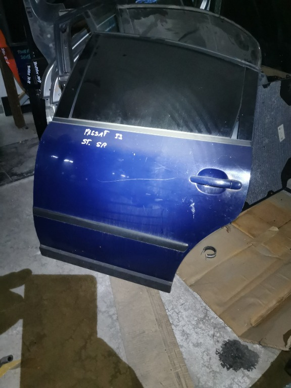 Ușa stanga spate volkswagen passat B5 completa