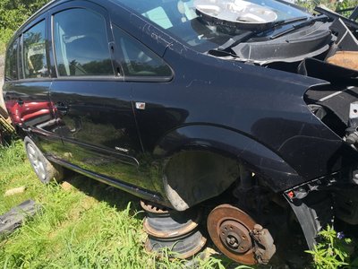 Ușa uși dreapta fata spate opel Zafira b pe negr