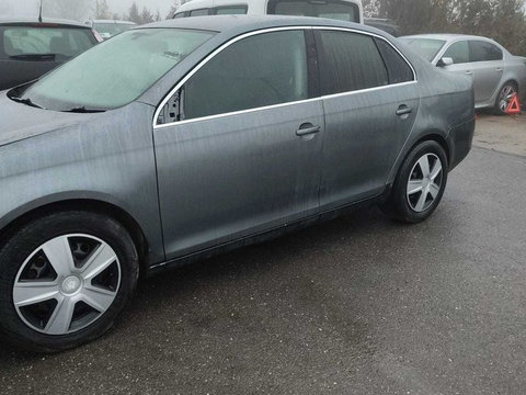 Uși,bara spate,stopuri,haion Vw Jetta,2007,2.0,BKD,berlina,gri,COD410