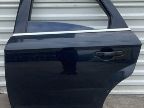 Ușă stânga spate Ford Mondeo MK4 Sedan 2008 (este îndoită)