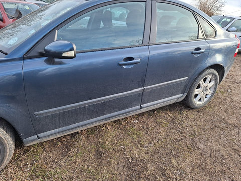 Ușă stanga fata Volvo S40 1.6 benzină an 2008