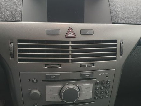 Unitate audio radio CD70NAVI ecran display Astra H dezmembrez VLD1563