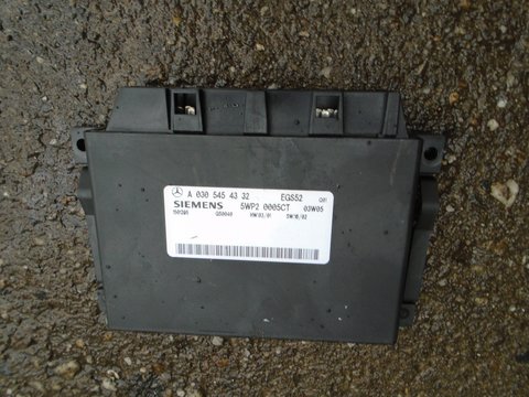 Unitate Control ECU Mercedes CLK DIN 2004-COD-A0305454332