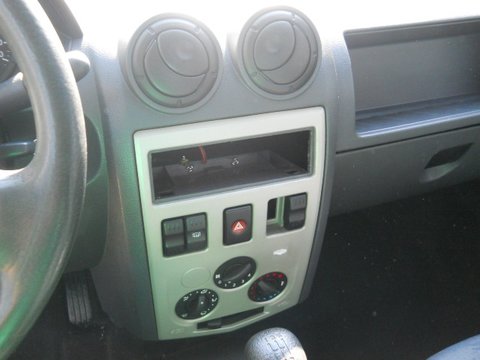 Unitate control incalzire Dacia Logan fara AC an 2006
