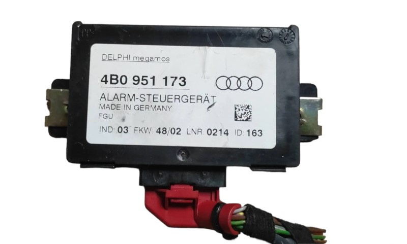 Unitate de control al alarmei Audi A3 S3 8L 4B0951173