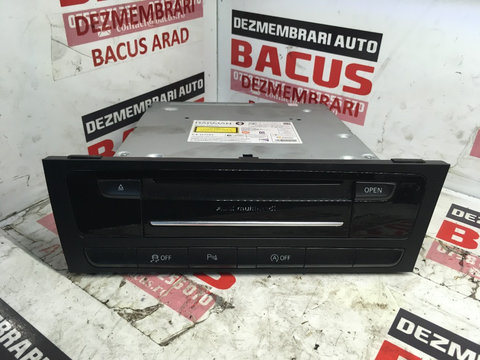 Unitate Media Audi A4 B8 Facelift Cod : 8R2035666G