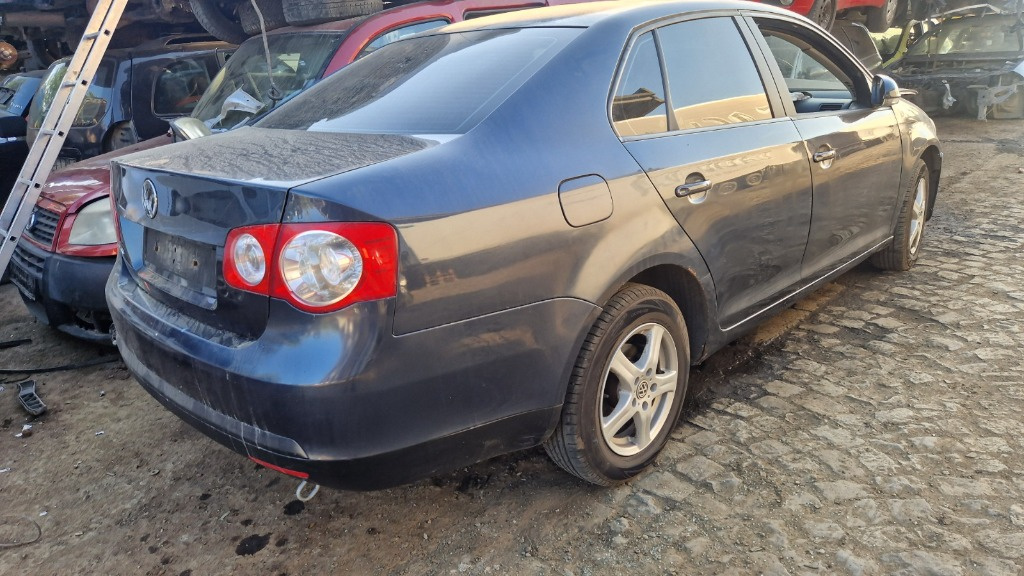 Usa dezechipata Vw Jetta 3 2005-2009 sedan berlina