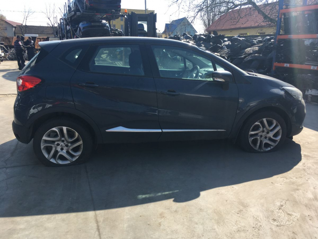 USA dr Spate Renault Captur 1.5 Dci Diesel An Fabricatie 2014 - 178.000 KM