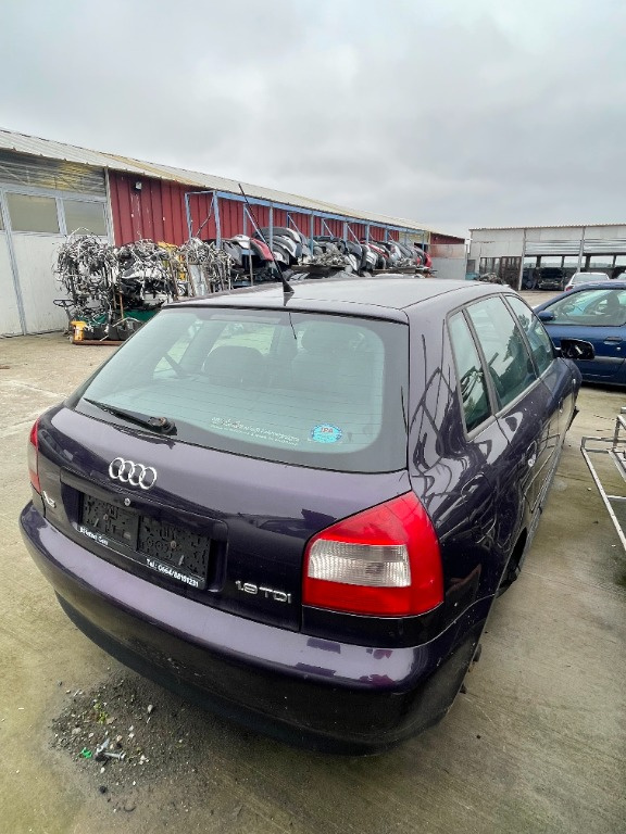 Usa dreapta fata Audi A3 8L 2000 HATCHBACK 1.9