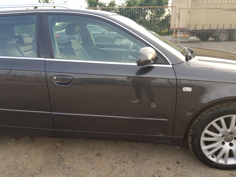 Usa dreapta fata Audi A4 B7 2007 BREAK 2.0 TDI