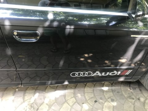 Usa dreapta fata Audi A4 B7 combi