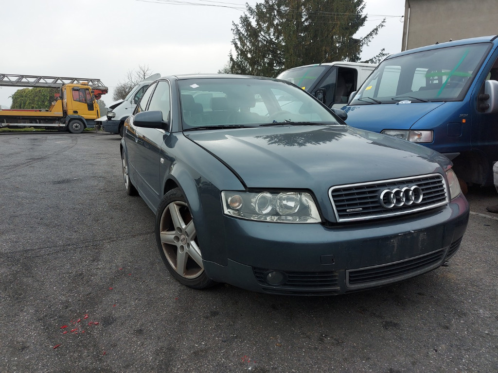 Usa dreapta fata complet echipata Audi A4 B6 2003 sedan 2.5 tdi 132kw