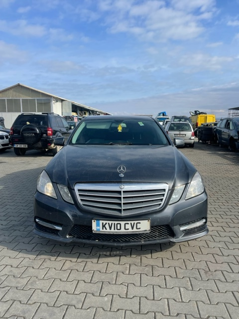 Usa dreapta fata complet echipata Mercedes E-Class W212 2010 BERLINA 2.2 CDI