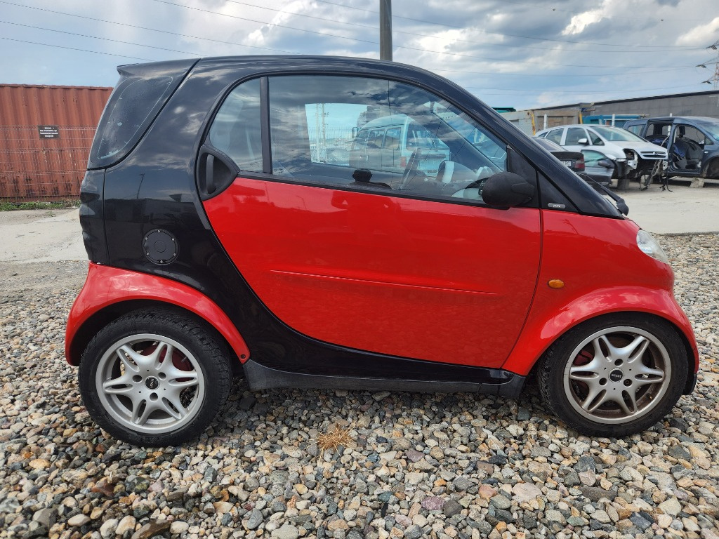 Usa dreapta fata complet echipata Smart Fortwo 2002 Hatchback 600 benzină- 40 kw