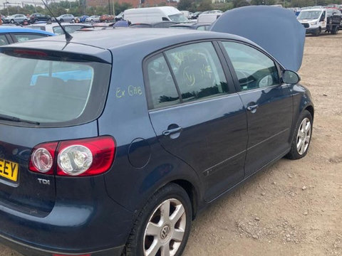 Usa dreapta fata dezechipata Volkswagen Golf 5 plus