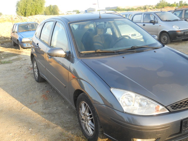 Usa dreapta fata Ford Focus 2002 HATCHBA