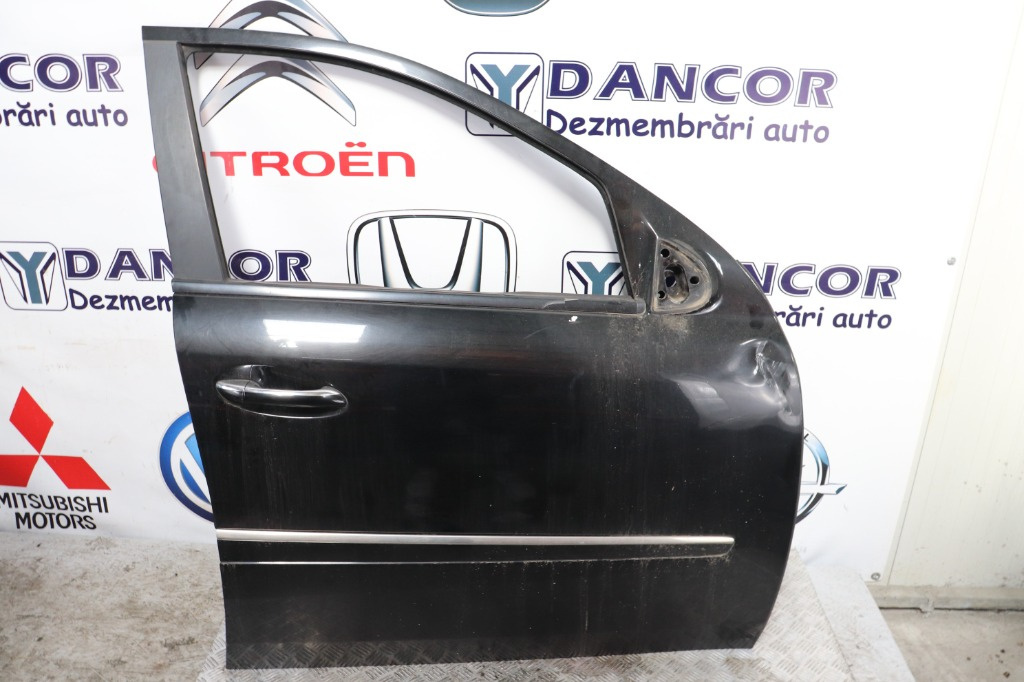 USA DREAPTA FATA MERCEDES ML 3.2CDI / AN 2008 - SE VINDE FARA ACCESORII