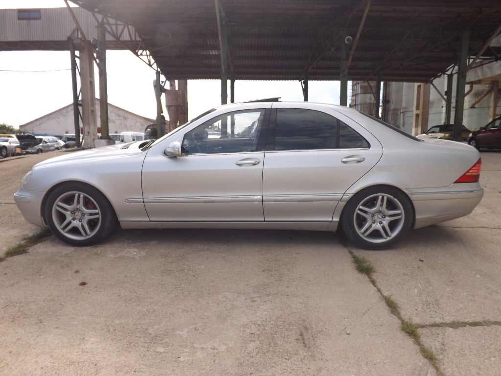 Usa dreapta fata Mercedes S-CLASS W220 2