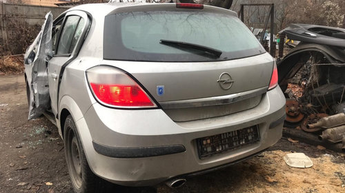 Usa dreapta fata Opel Astra H 2005 Hatch