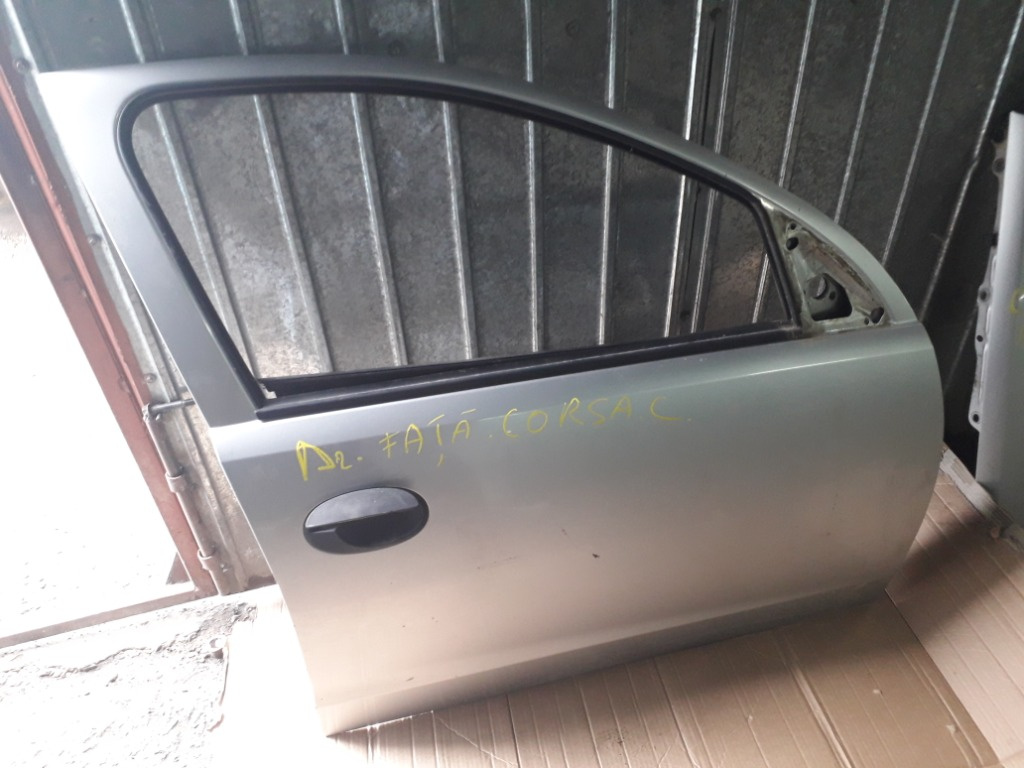 Usa Dreapta Fata Opel Corsa C gri motor 1.2i Z12XE in 4 usi