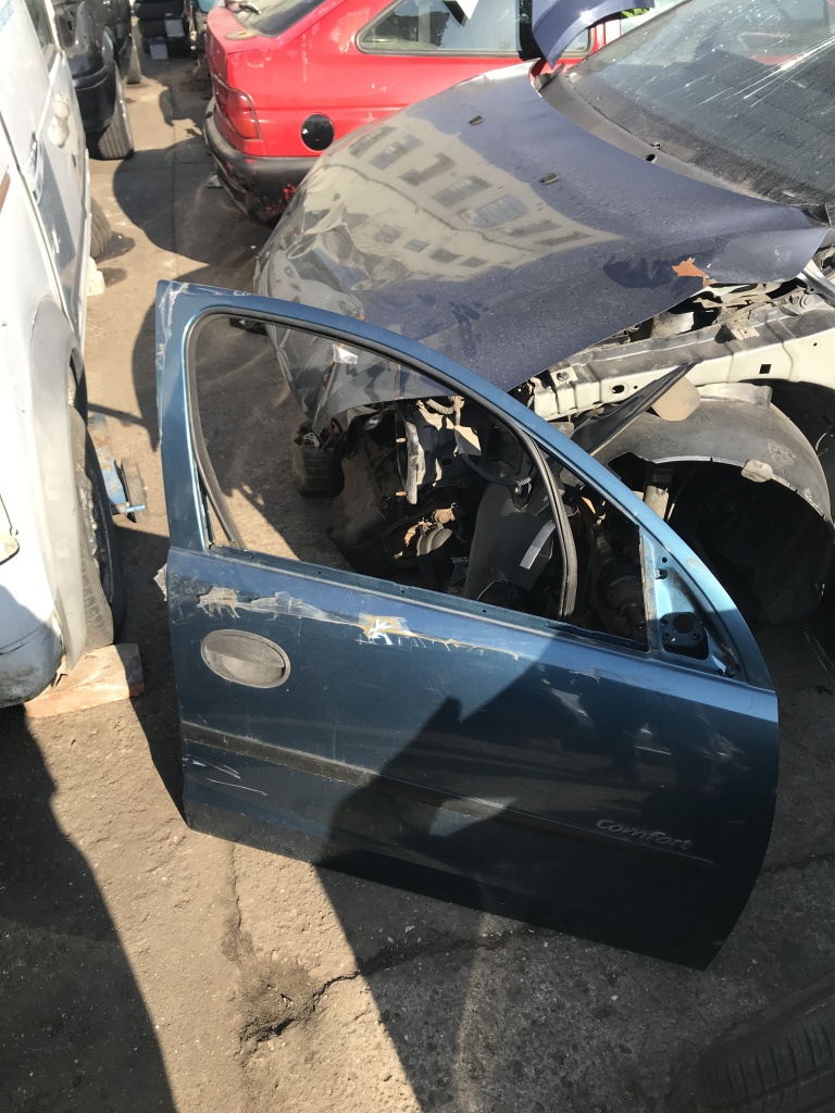 Usa dreapta fata opel corsa c