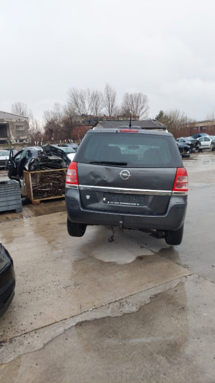 USA DREAPTA FATA OPEL ZAFIRA 2011 COD Z1