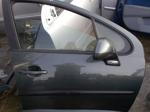 Usa dreapta fata Peugeot 207, din 2007