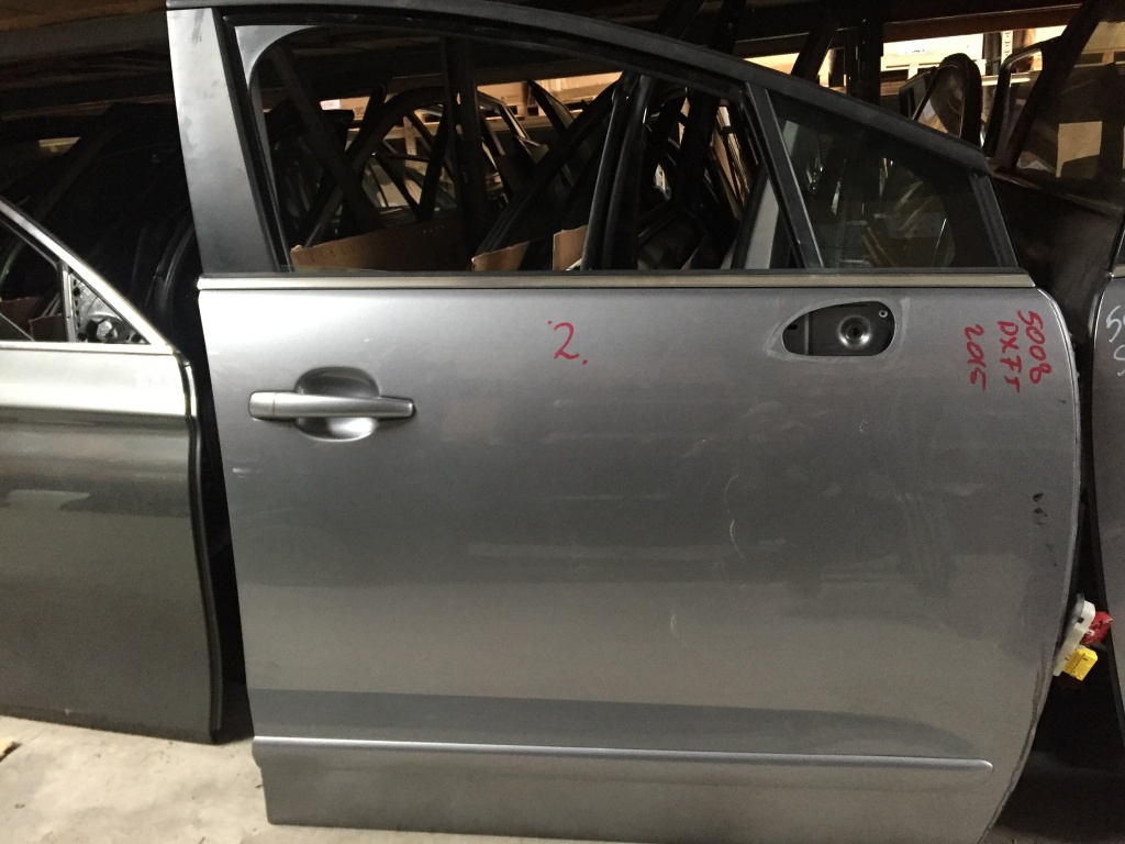 Usa dreapta fata Peugeot 5008 2015