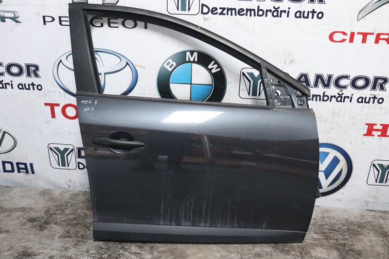 USA DREAPTA FATA RENAULT MEGANE 3 / AN 2013 ( GOALA, FARA ACCESORII)