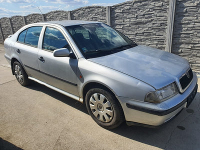 Usa dreapta fata Skoda Octavia 1998 Hatchback 1.9