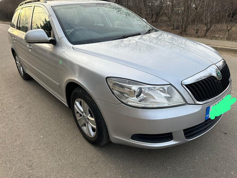 Usa dreapta fata Skoda Octavia 2 facelift 2009 2010 2011 2012 2013