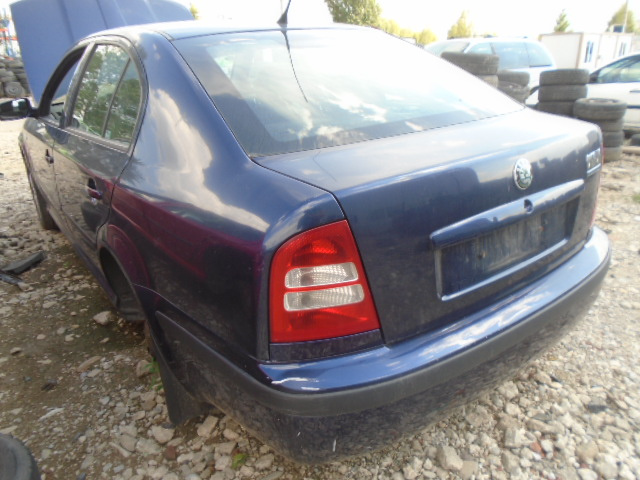 Usa dreapta fata Skoda Octavia 2004 Seda