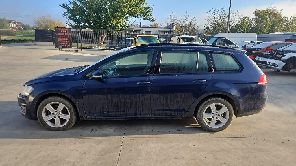 Usa dreapta fata Volkswagen Golf 7 2016 